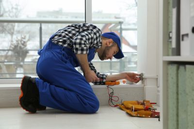Commercial Window Caulking in Overland Park, KS